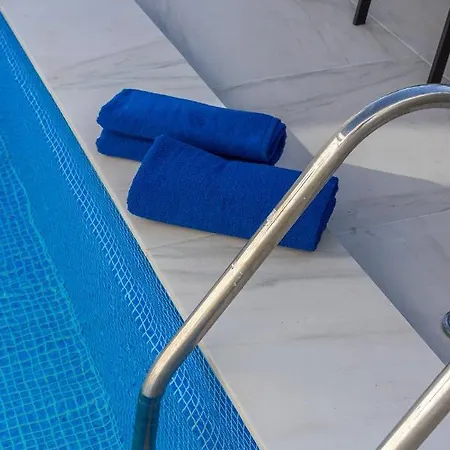 شقة Unique Beachfront Rooftop In By Costarentals - Ref 59 فوينخيرولا